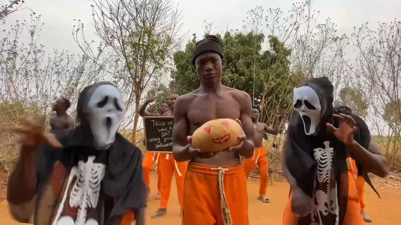 アフリカからのパーソナライズされたビデオ | ハロウィーン チーム